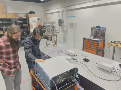 Thomas and Rustam getting things set up in the lab.